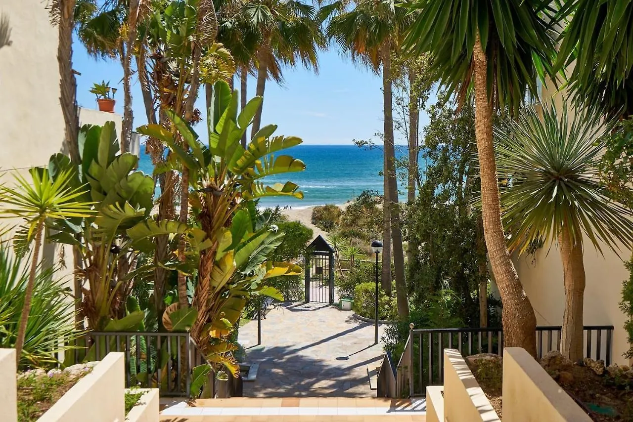 Oleholidays 517 Romana Playa Junto A La Playa Marbella